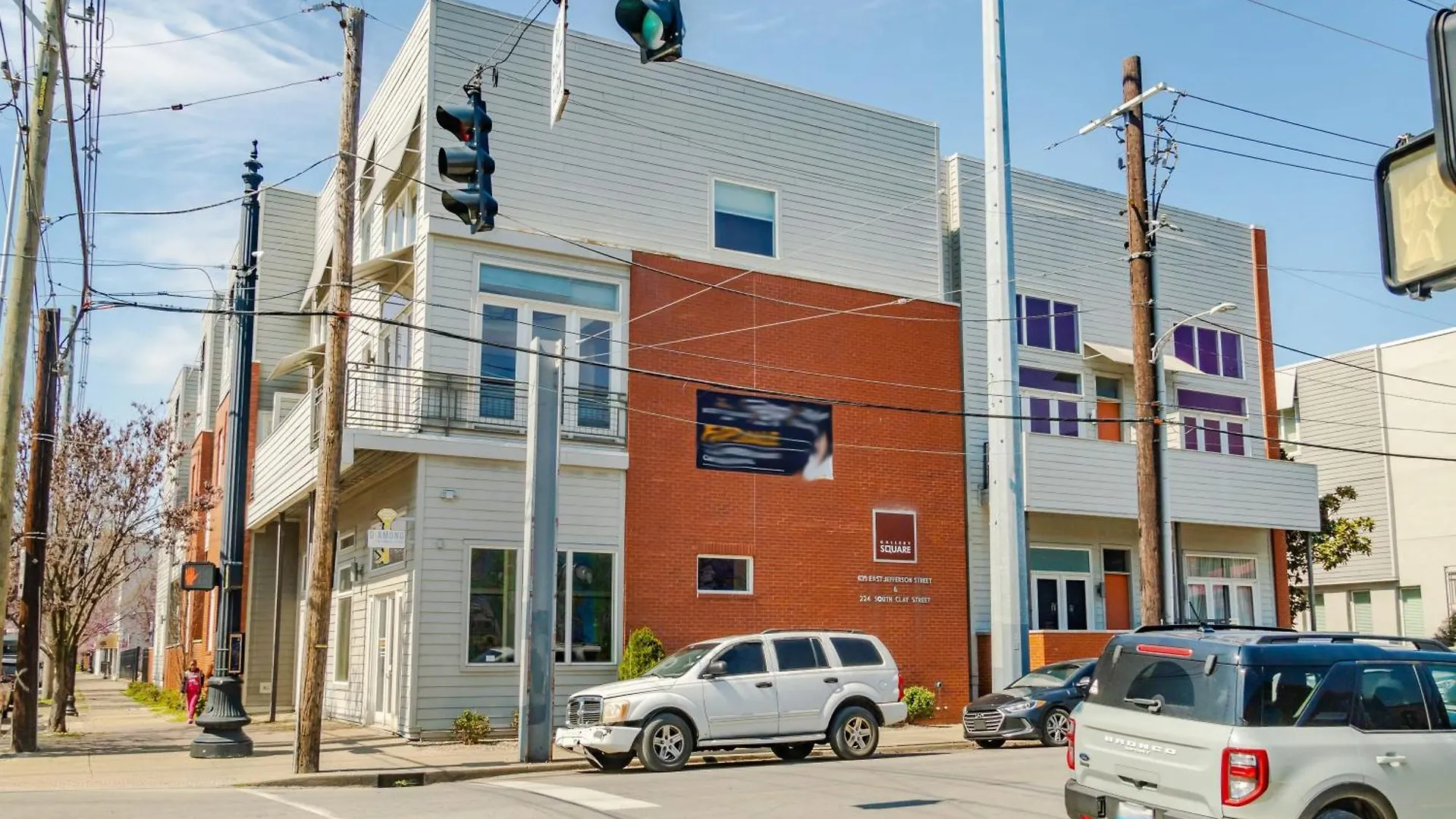 Modern Condo In The Vibrant Nulu District Louisville 0*,